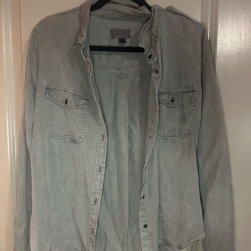 Universal Thread Medium Button Up Shirt